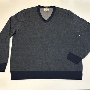 Classic Old Money Brooks Brothers Dark Blue V-Neck Sweater